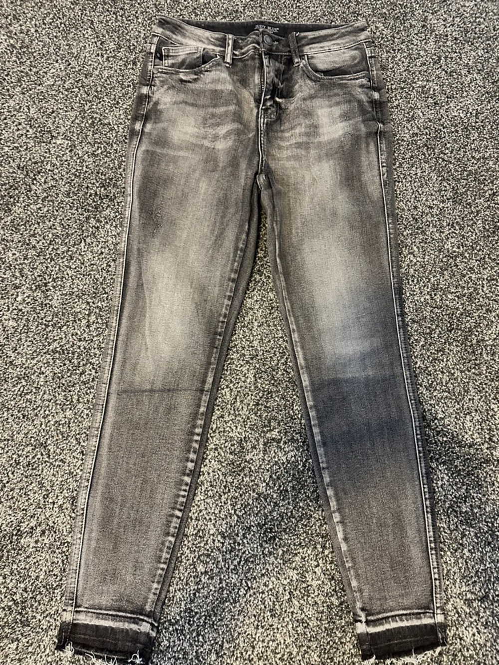 Judy Blue Gray Washed Skinny Jeans